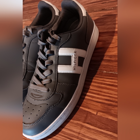 TOMMY HILFIGER Shoes - Picture 3 of 7